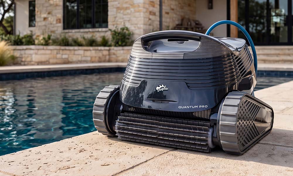 Dolphin Quantum Pro Cleans Sun Shelves, Baja Ledges, and Stairs