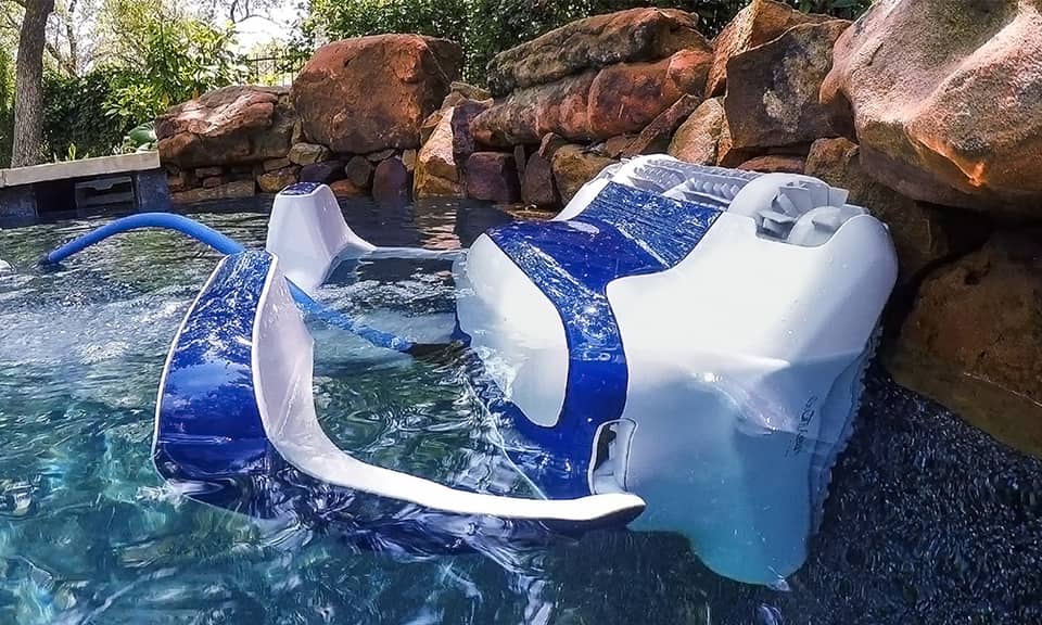 Dolphin ProLine robotic pool cleaner